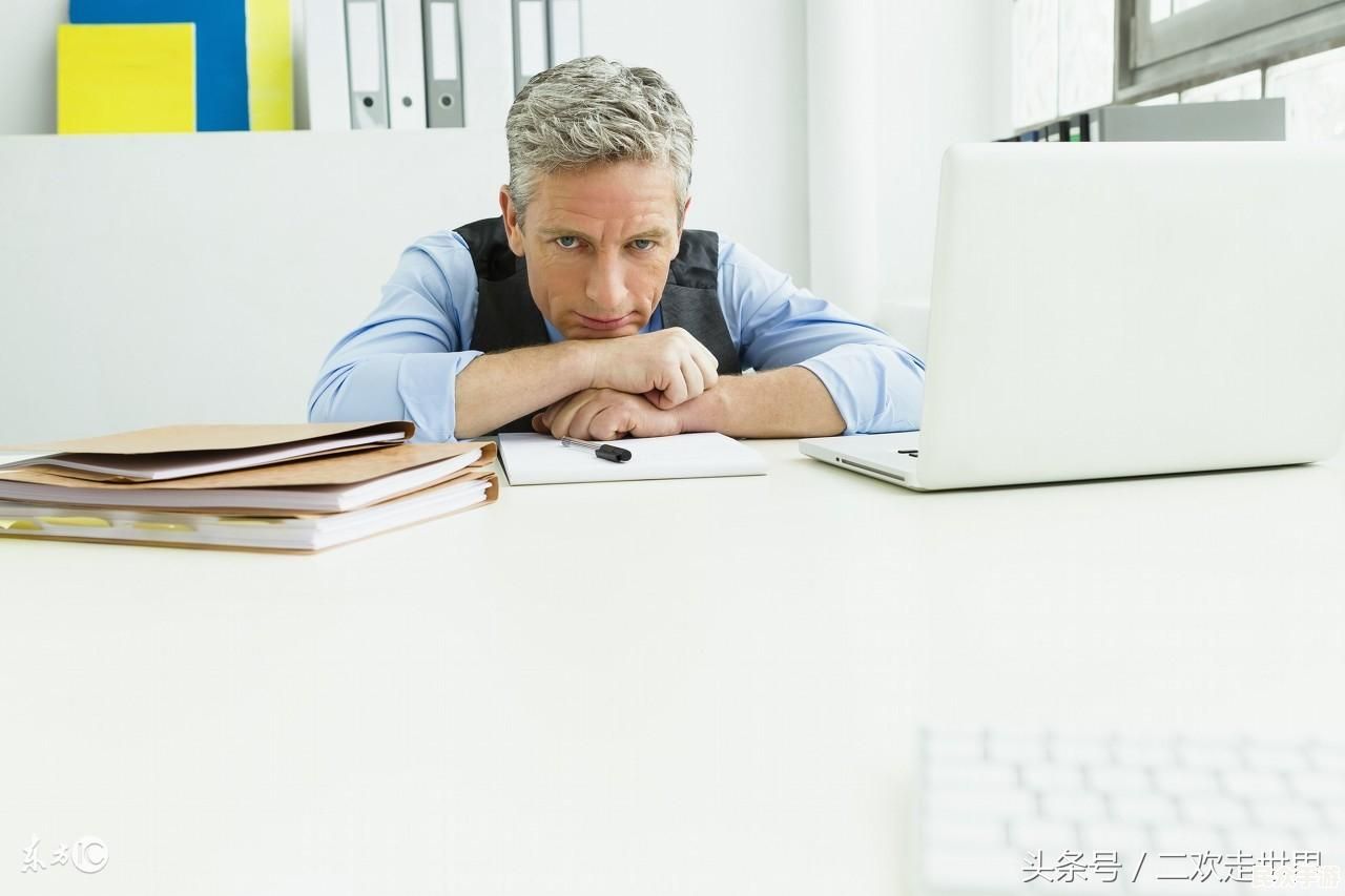如何通过游戏标题吸引玩家？解析高效命名策略与技巧